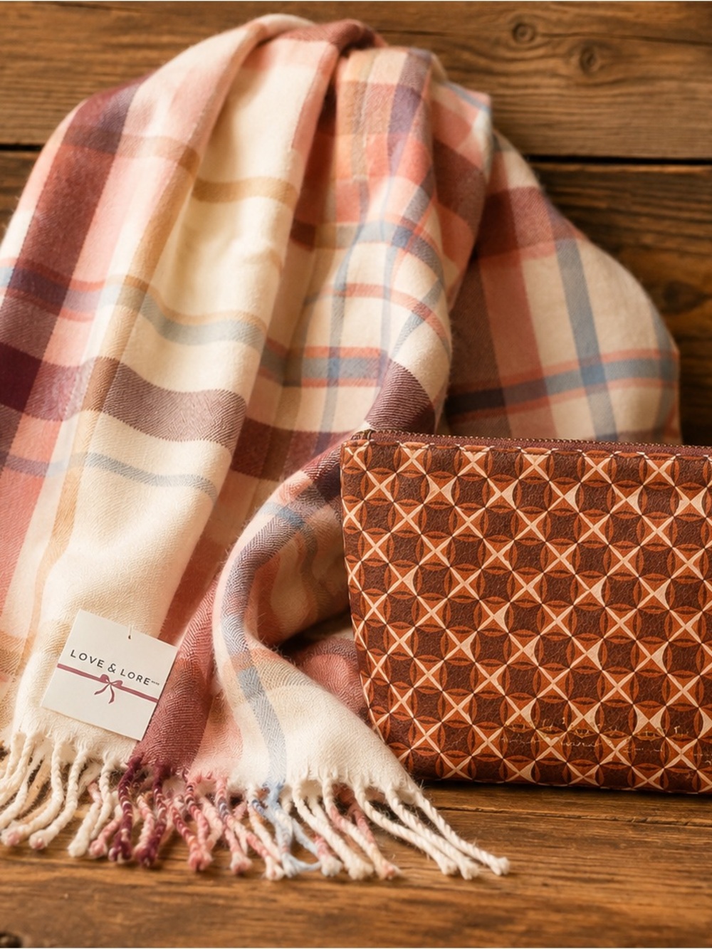 Love & Lore NWT Plaid Blanket Scarf Shawl + Zipper Cosmetic Pouch Fall Gift Set